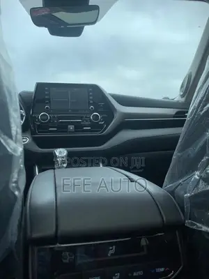 Toyota Highlander Limited 2022 Silver