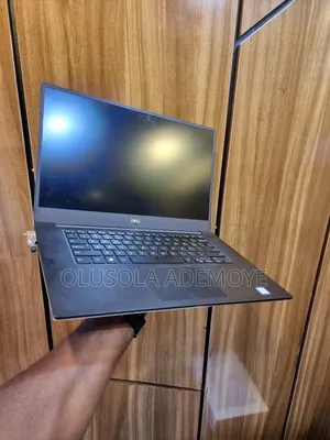 Laptop Dell Precision 5530 16GB Intel Core i7 SSD 512GB
