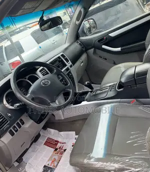 Toyota 4-Runner Limited V6 4x4 2005 Gray
