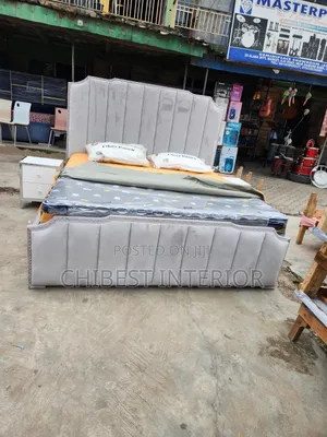 Padded Off White 6by6 Bed Stand