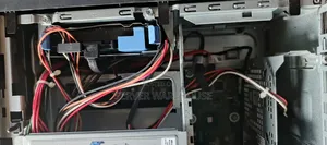 Server Dell PowerEdge T40 8GB Intel Xeon HDD 2T
