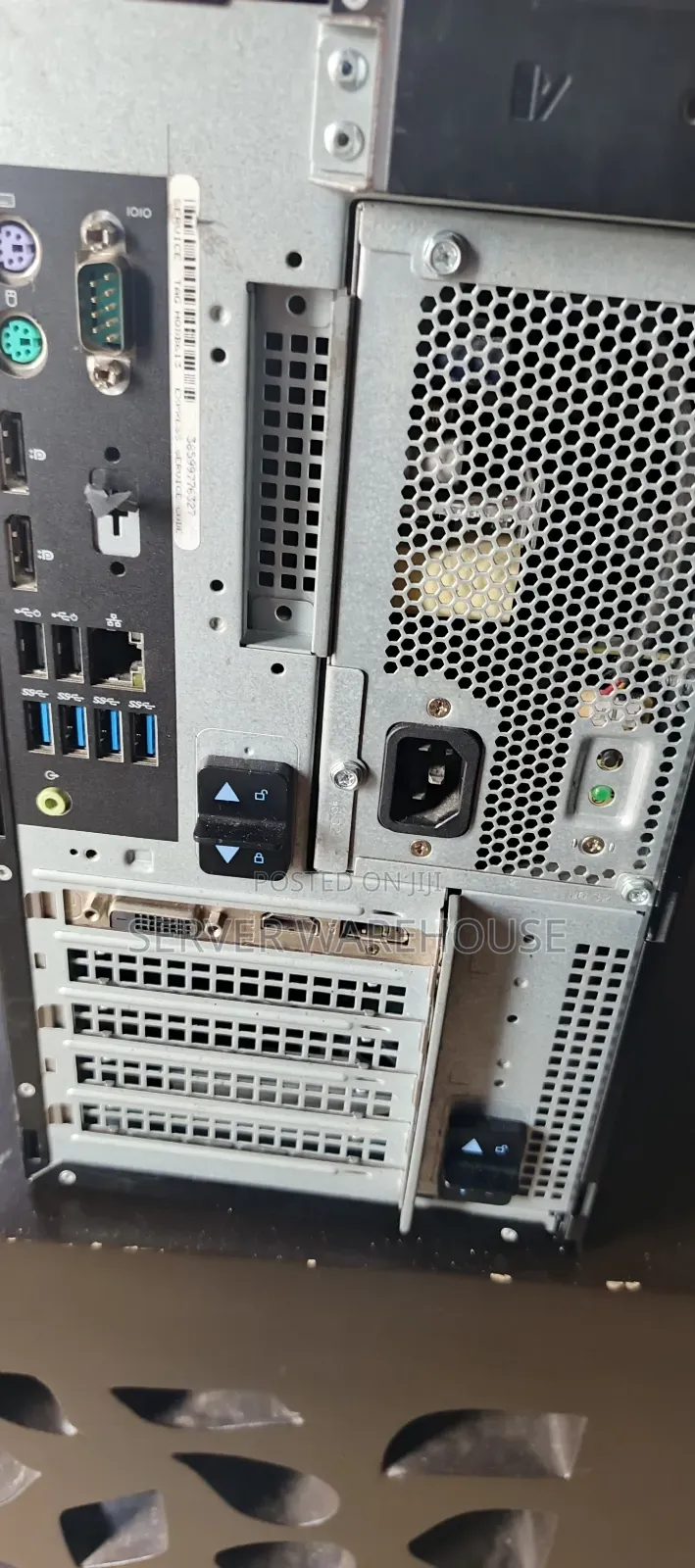 Server Dell PowerEdge T40 8GB Intel Xeon HDD 2T