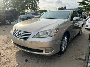 Lexus ES 350 2012 Gold