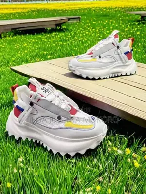 Top Quality Classic Sneakers