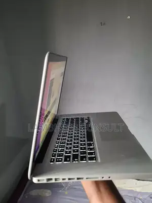 Laptop Apple MacBook Pro 2012 8GB Intel Core I5 HDD 500GB