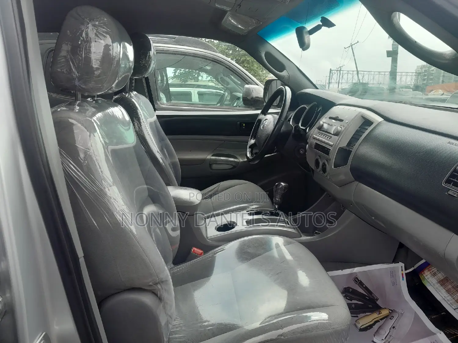 Toyota Tacoma Access Cab V6 Automatic 2010 Silver