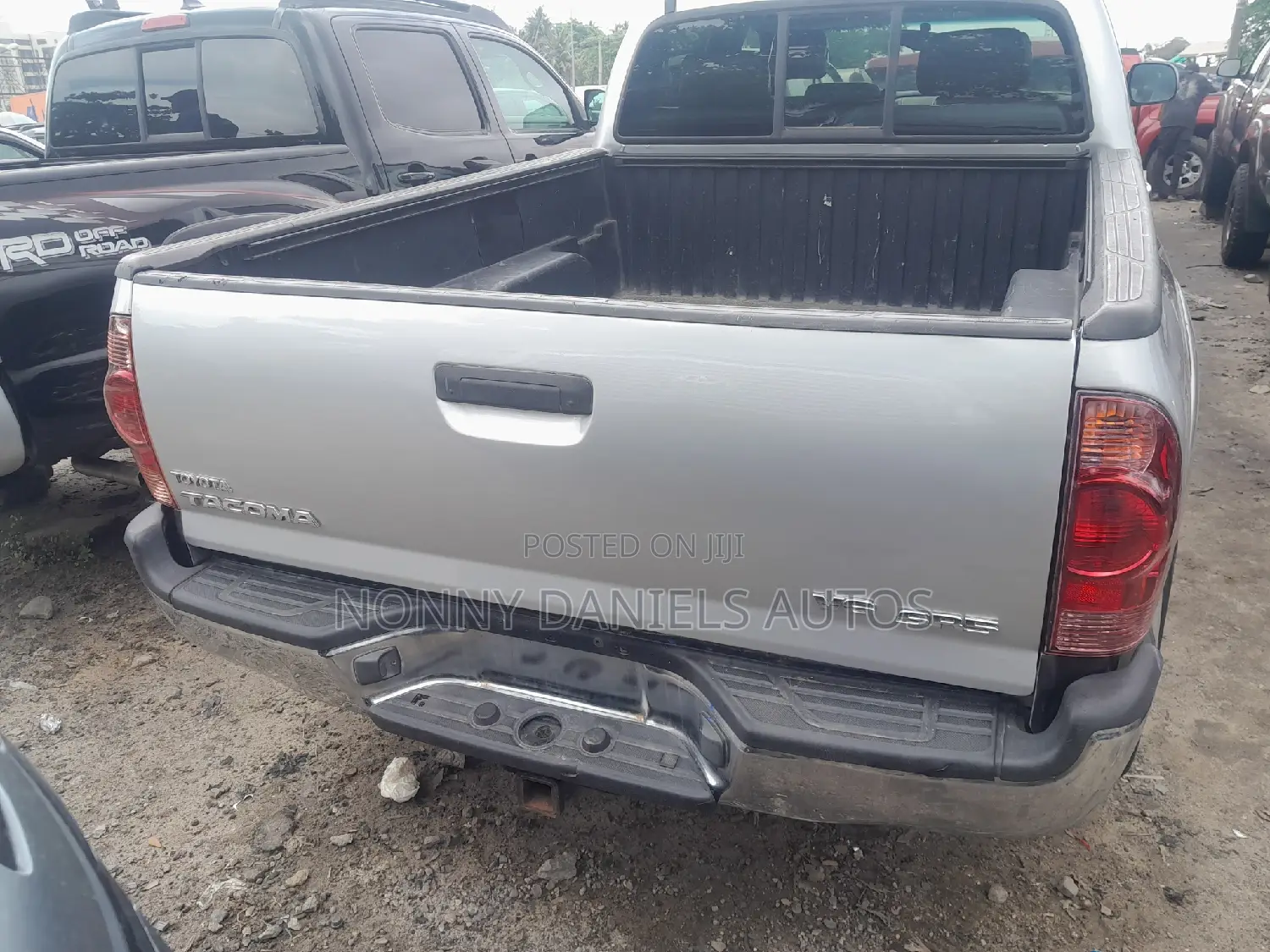 Toyota Tacoma Access Cab V6 Automatic 2010 Silver