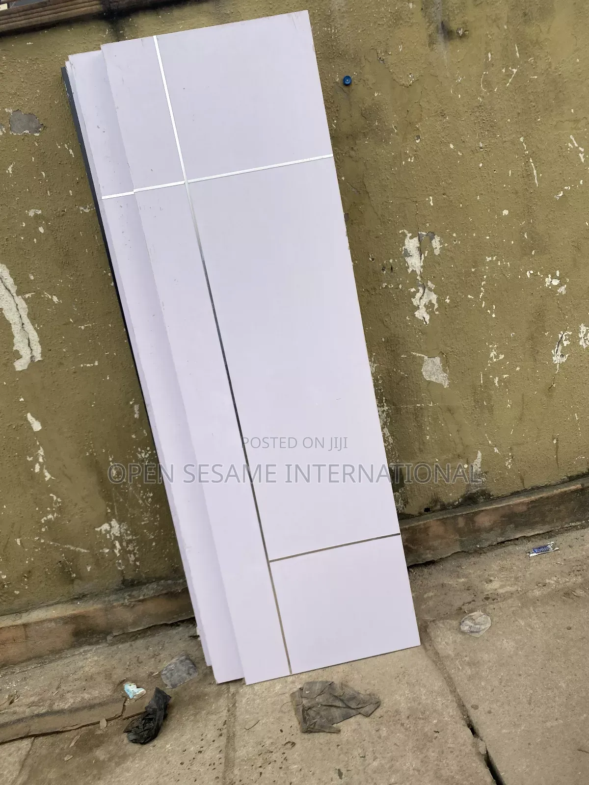 White HDF Door With Chrome