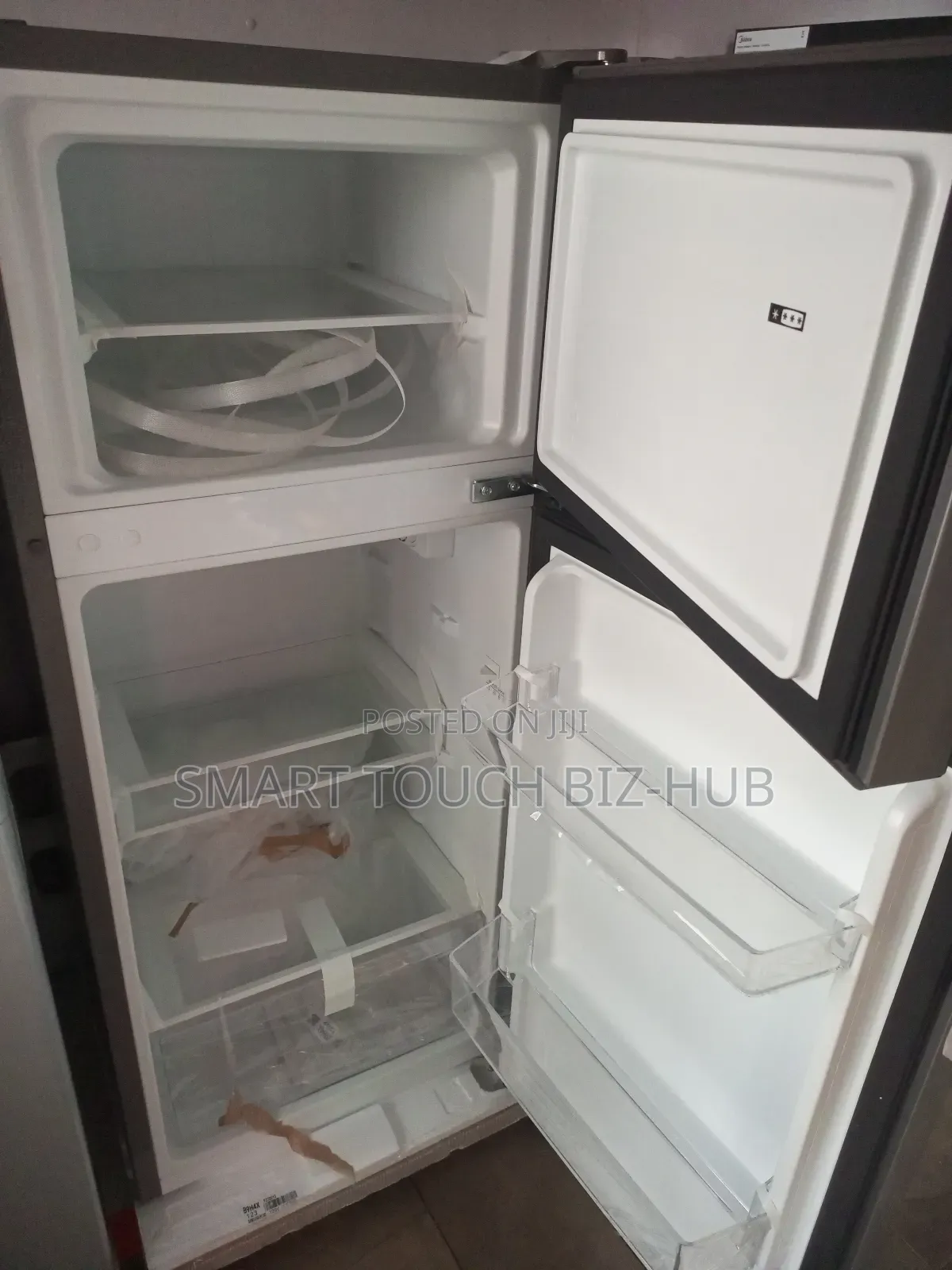 Hisense Refrigerator 172dr With Reversible Door