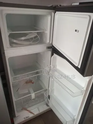 Hisense Refrigerator 172dr With Reversible Door
