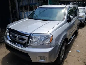 Honda Pilot 2011 Silver