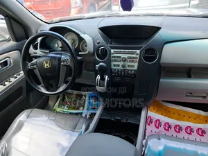Honda Pilot 2011 Silver