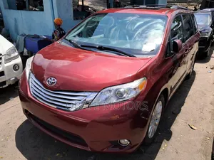 Toyota Sienna Limited AWD 7-Passenger 2013 Red