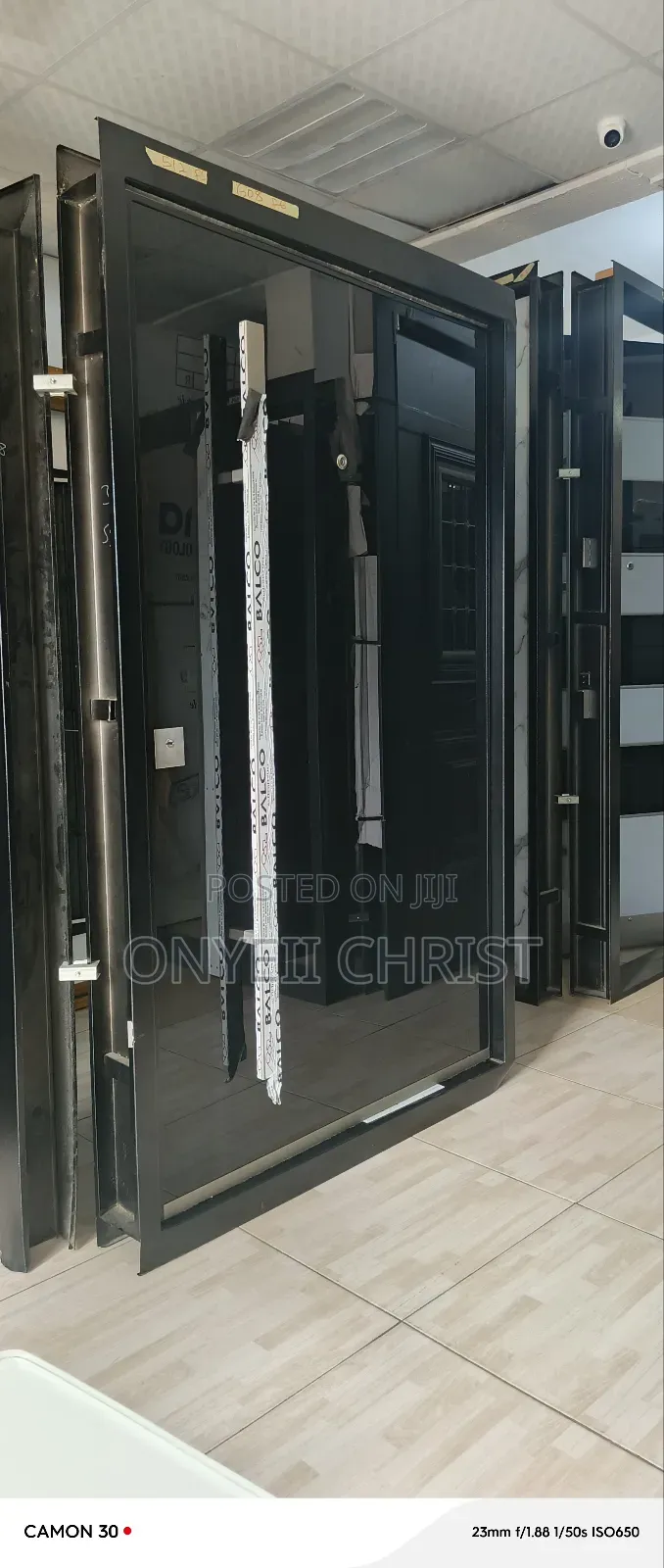 Pivot Security Glass