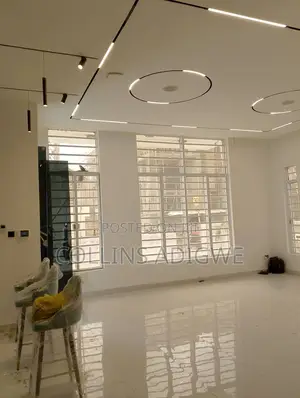 5bdrm Duplex in Main Chevron for sale