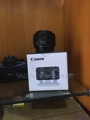 Canon 50mm STM