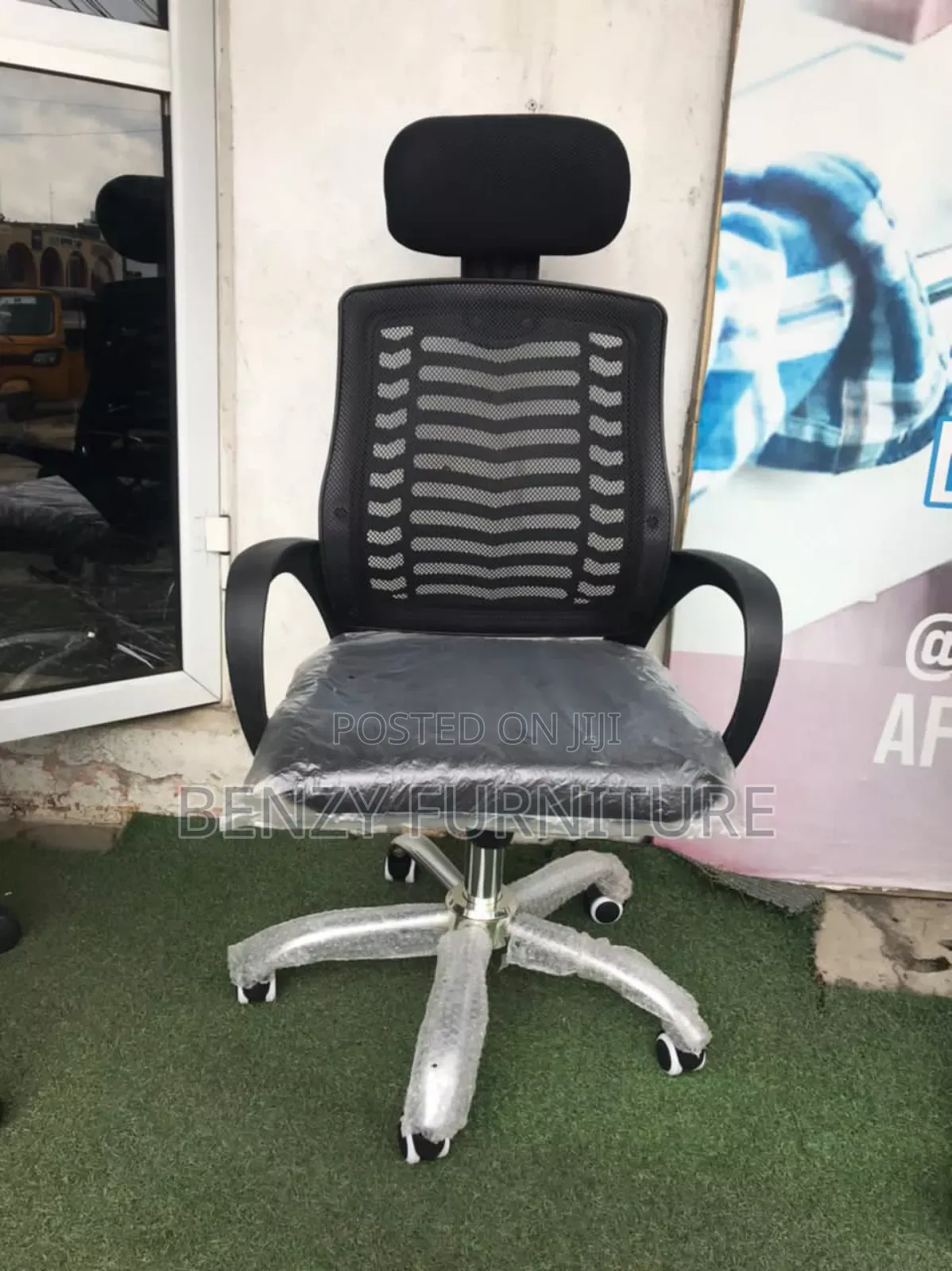Victory With Headrest