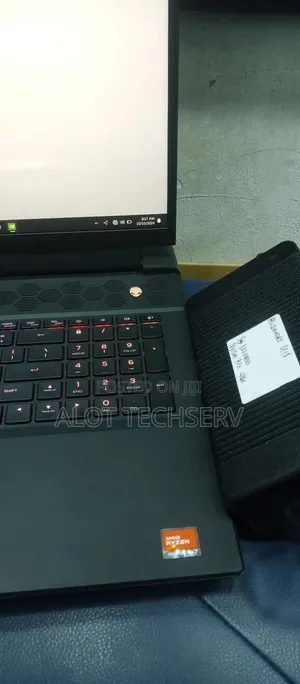 Laptop Alienware M17x R2 32GB AMD Ryzen 7 SSD 2T