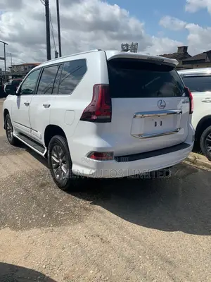 Lexus GX 460 Luxury 2015 White