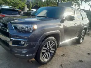Toyota 4-Runner Limited 4x4 2019 Silver