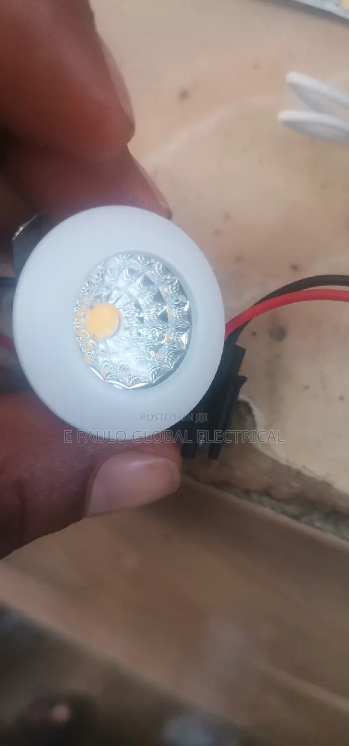 Shave Tv Light