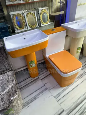 England Standard Yellow Toilet Wc.