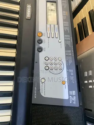 Yamaha PSR E203 Keyboard