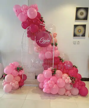 Cute Net Balloon Backdrop