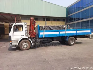 Hiab Truck for Rent in Apo