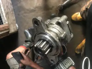Power Steering Pump for Toyota Land Cruiser 2000 Model
