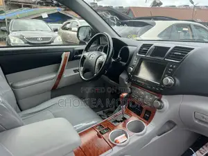 Toyota Highlander 2011 Gray