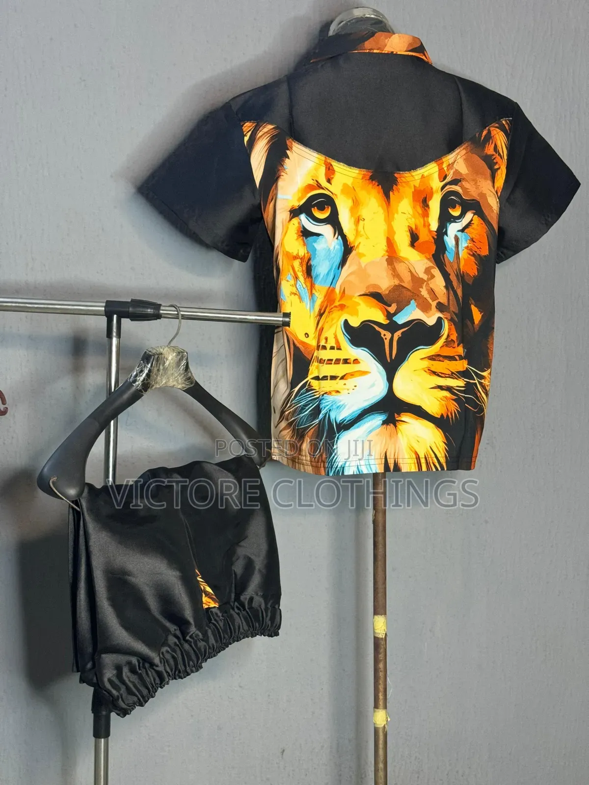 Lion Head Vintages /Jalab Outfit