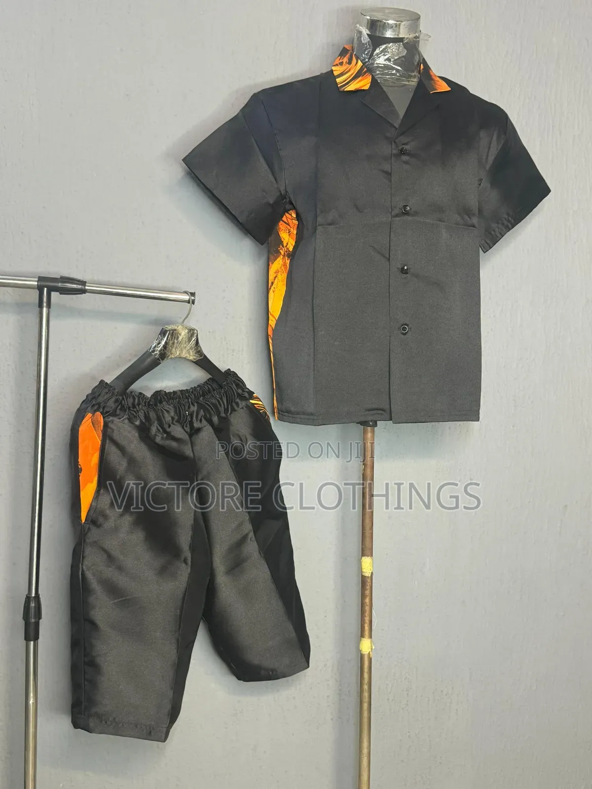 Lion Head Vintages /Jalab Outfit