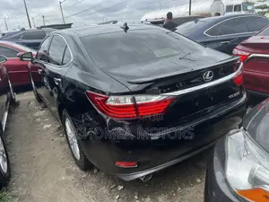 Lexus ES 2015 Black