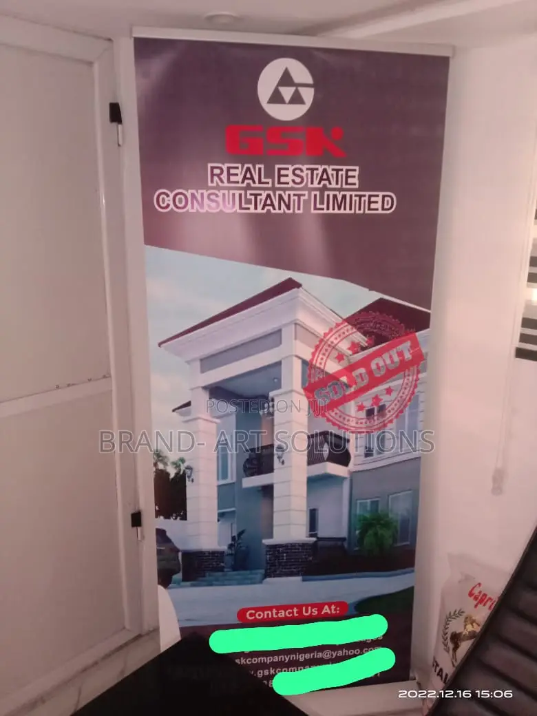 Roll-Up Banner