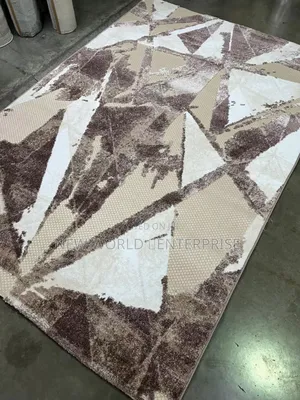 4by6 Feet's Modern Woven Mart Centre Rug
