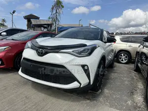 Toyota C-HR Limited 2021 White