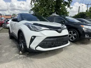 Toyota C-HR Limited 2021 White
