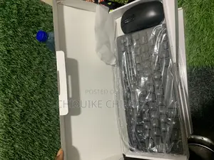 Mini Wireless Keyboard and Mouse Km 901