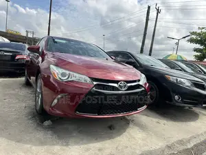 Toyota Camry 2016 Red