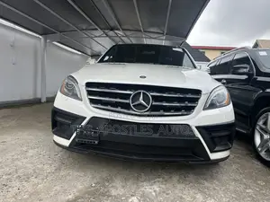 Mercedes-Benz M Class ML 550 4Matic 2013 White