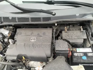 Toyota Sienna XLE 7-Passenger 4dr Minivan AWD (3.5L 6cyl 6A) 2015