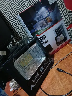 100w Solar Flood Light