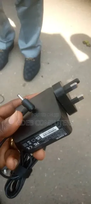 Photo - Lenovo Charger Pin Mouth