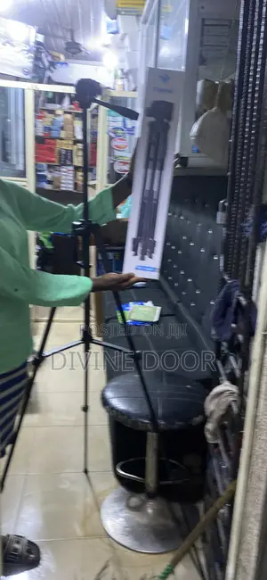 Digital Tripod Stand
