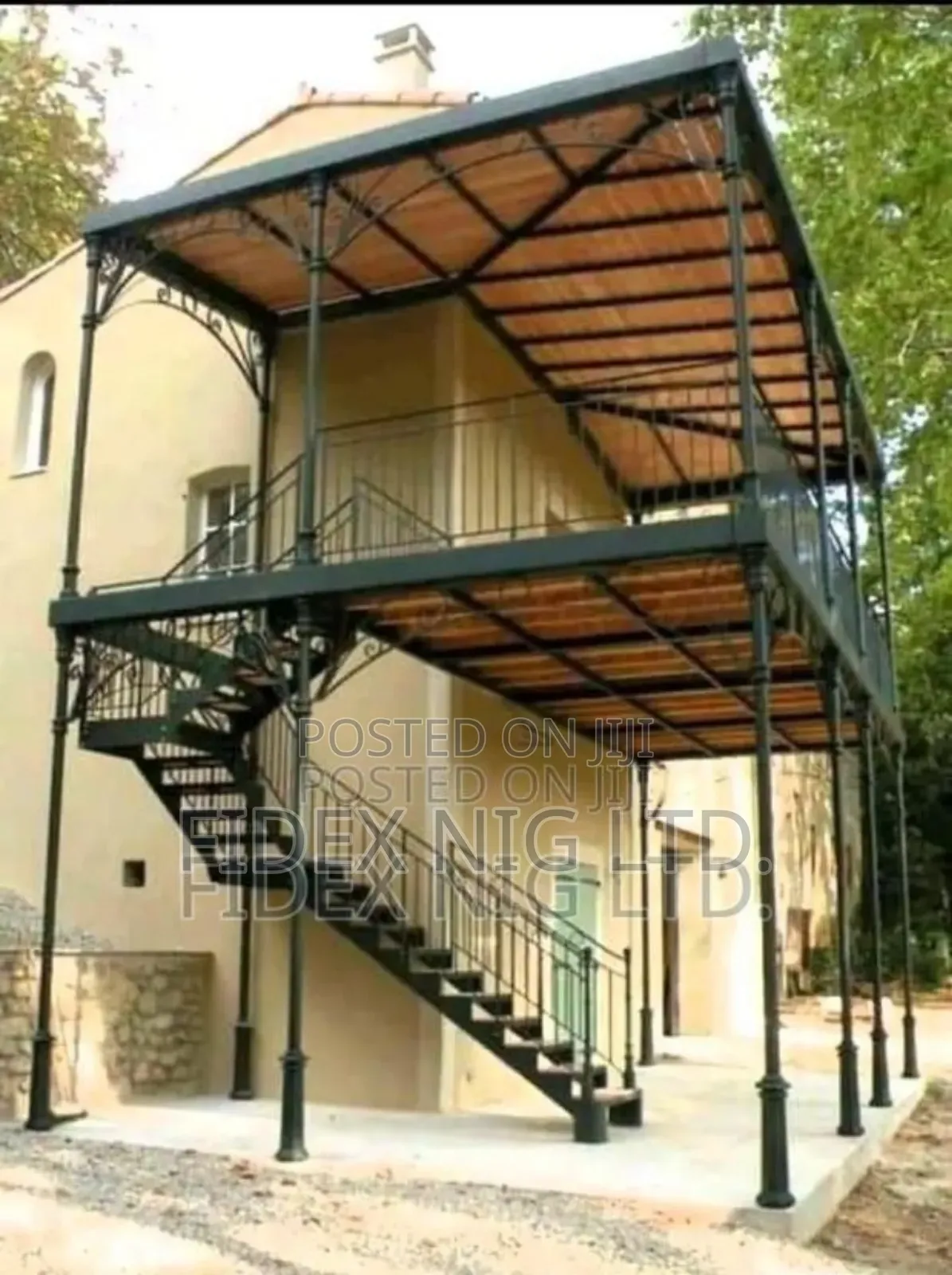Staircase With Cover