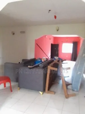 3bdrm Block of Flats in Port-Harcourt for rent