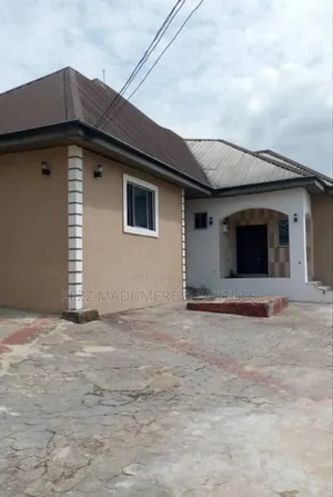 4bdrm Bungalow in Port-Harcourt for sale