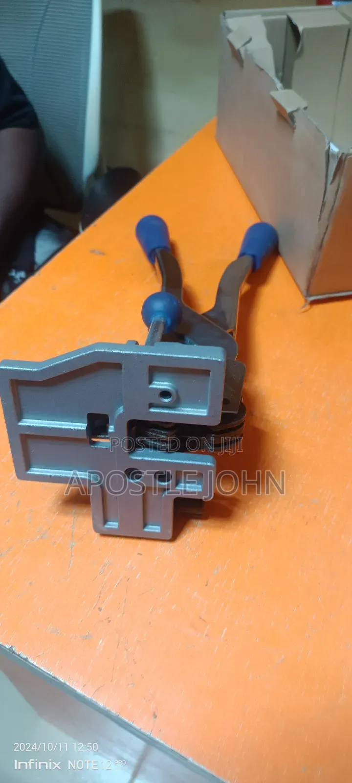 Manual Strapping Machine