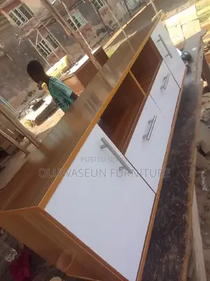 Tv Shelf With 4drawers